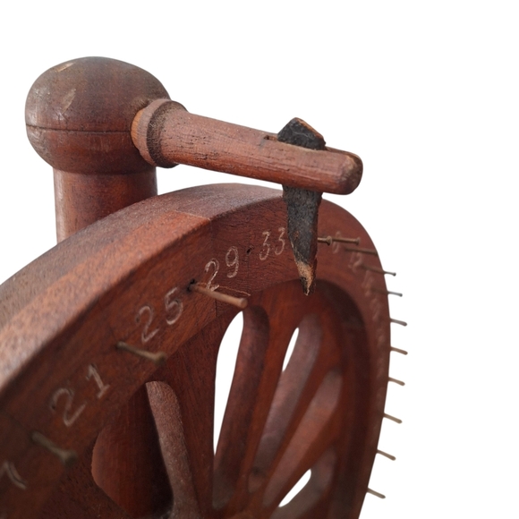 Wooden game wheel vintage handmade Vintage Wooden Roulette Wheel Decor - Picture 6 of 11